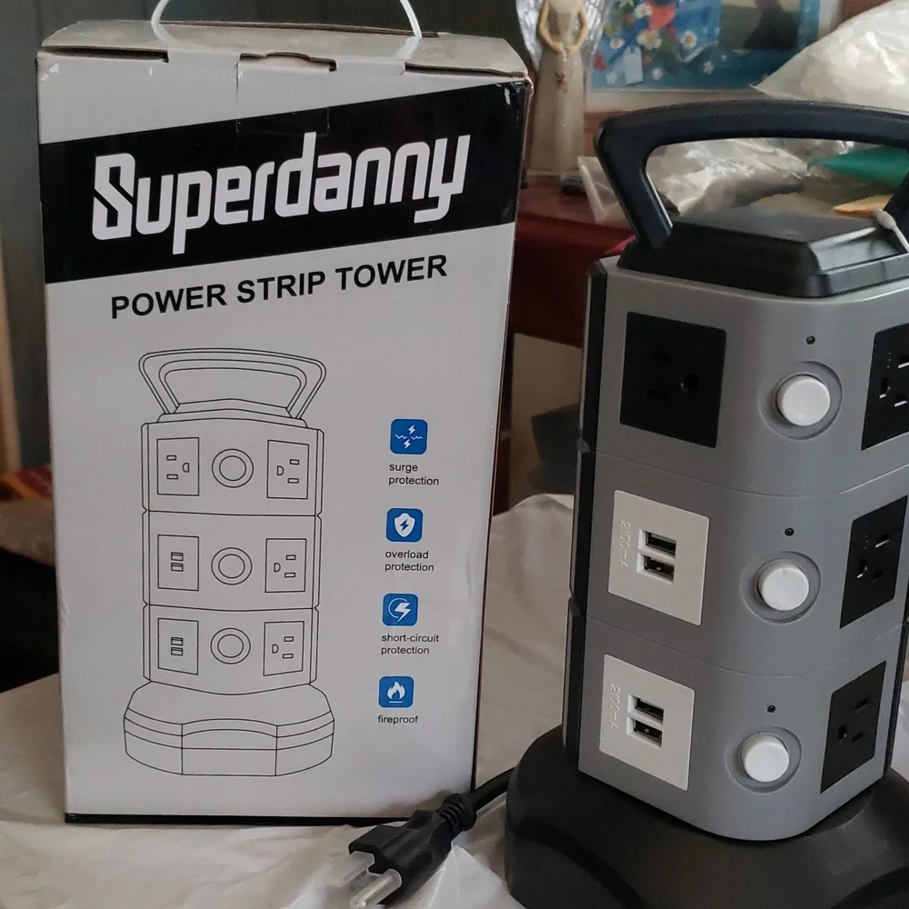 SUPER DADDY POWER STRIP TOWER NWT AND BOX